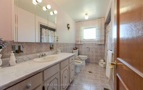 Photo 29 at 30 Oak Avenue, South Richvale, Richmond Hill