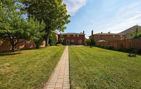 Photo 37 at 30 Oak Avenue, South Richvale, Richmond Hill