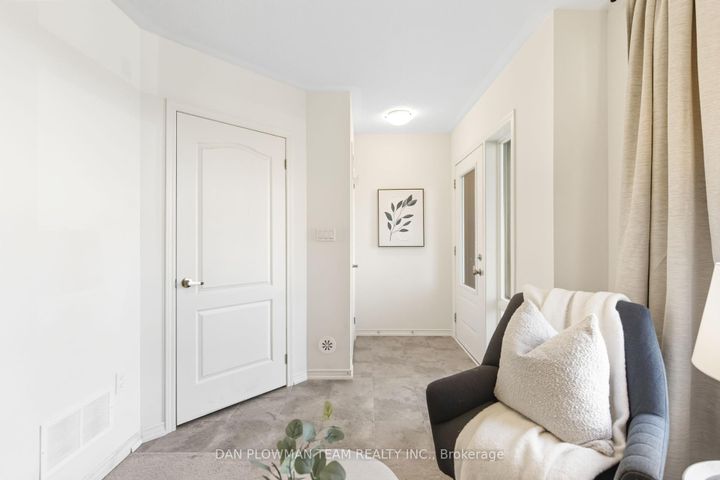 Photo 7 at 1393 Coral Springs Path, Taunton, Oshawa