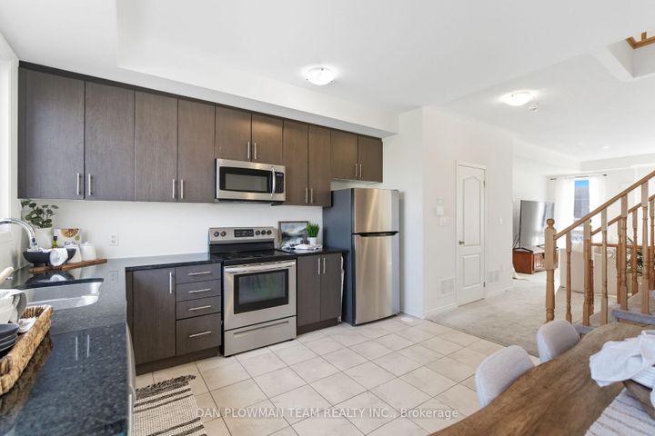 Photo 12 at 1393 Coral Springs Path, Taunton, Oshawa