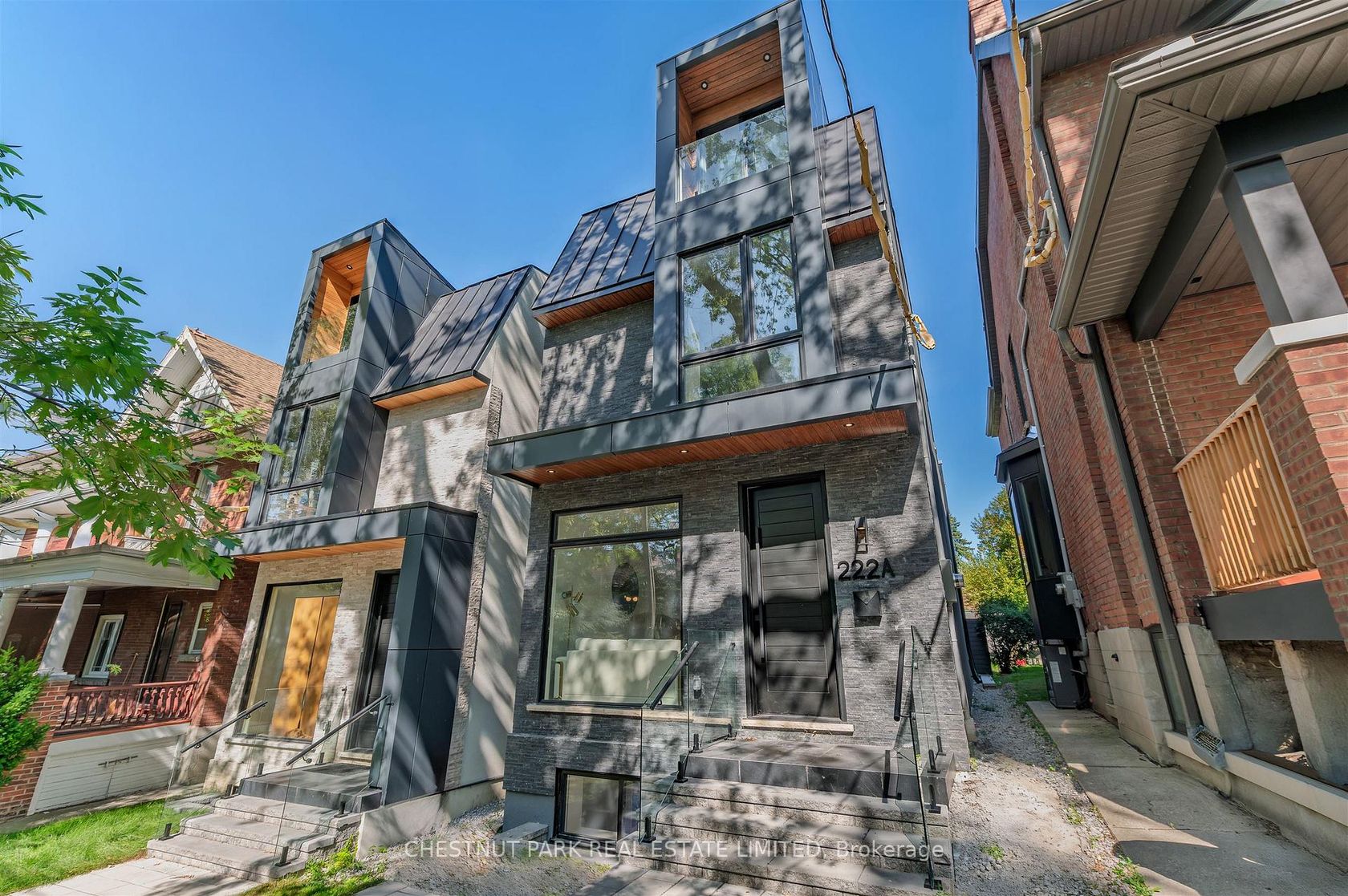 222A Pearson Avenue, Swansea, Toronto 