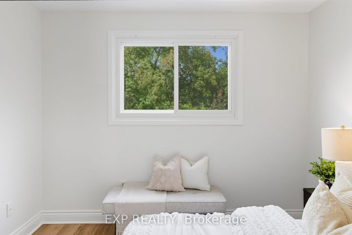 Photo 16 at 236 Northminster Court, Centennial, Oshawa