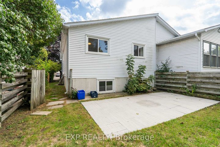 Photo 34 at 236 Northminster Court, Centennial, Oshawa