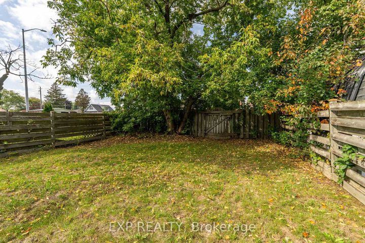 Photo 35 at 236 Northminster Court, Centennial, Oshawa
