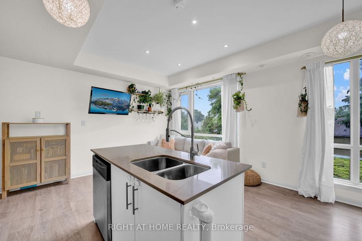 Photo 8 at 312 - 639 Lawrence Avenue W, Lawrence, Toronto