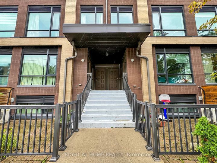 Photo 22 at 312 - 639 Lawrence Avenue W, Lawrence, Toronto