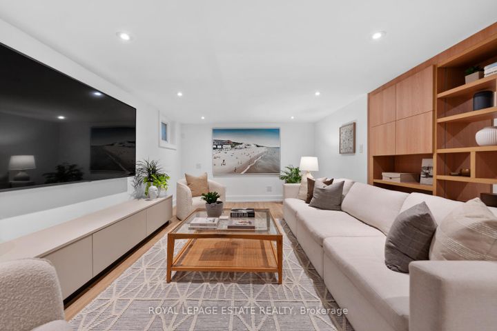 Photo 31 at 59 Anndale Road, Cliffside, Toronto