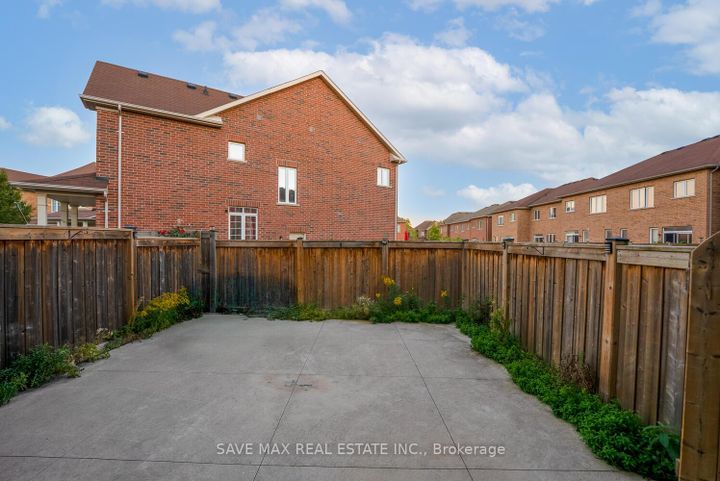 Photo 38 at 17 Primo Road, Northwest Brampton, Brampton