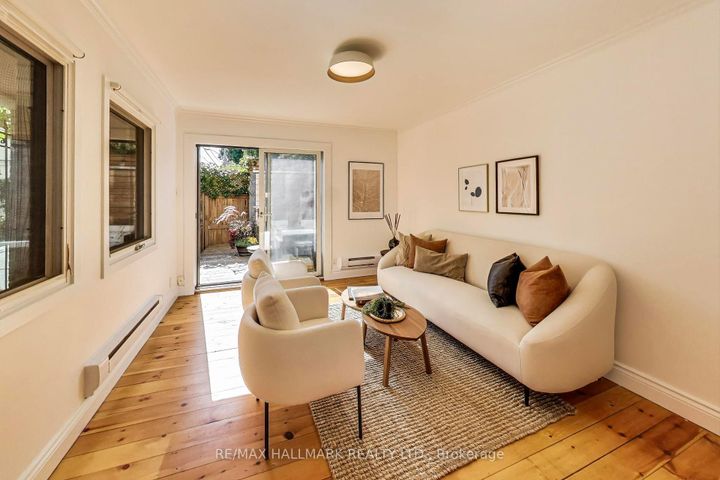 Photo 3 at 88 Poulett Street, Moss Park, Toronto
