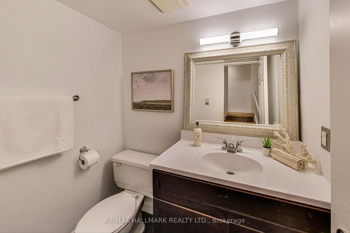 Photo 8 at 88 Poulett Street, Moss Park, Toronto