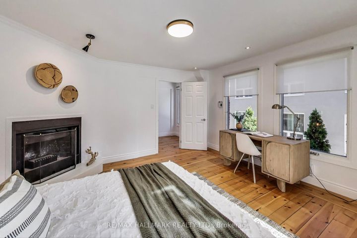 Photo 12 at 88 Poulett Street, Moss Park, Toronto