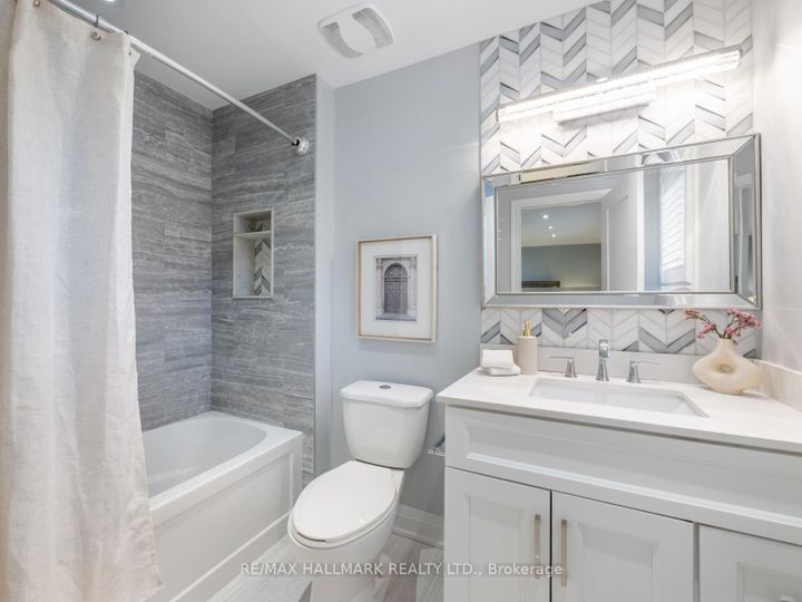 Photo 25 at 5429 Flatford Road, East Credit, Mississauga