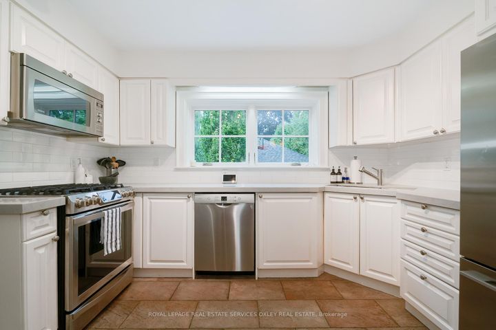 Photo 7 at 289 Glengrove Avenue W, Lawrence Park South, Toronto
