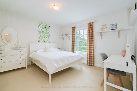Photo 24 at 289 Glengrove Avenue W, Lawrence Park South, Toronto