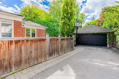 Photo 41 at 289 Glengrove Avenue W, Lawrence Park South, Toronto