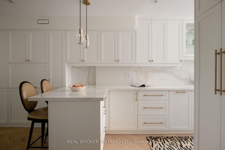 Photo 6 at B - 187 Sherwood Avenue, Mount Pleasant East, Toronto