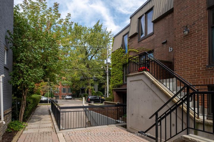 Photo 20 at B - 187 Sherwood Avenue, Mount Pleasant East, Toronto