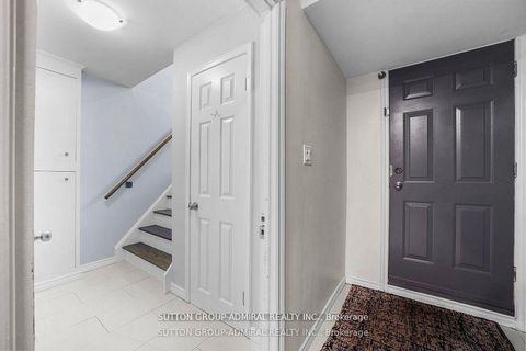 Photo 5 at 4 Carscadden Drive, Branson, Toronto