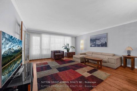 Photo 6 at 4 Carscadden Drive, Branson, Toronto