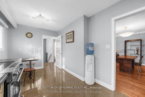 Photo 8 at 4 Carscadden Drive, Branson, Toronto