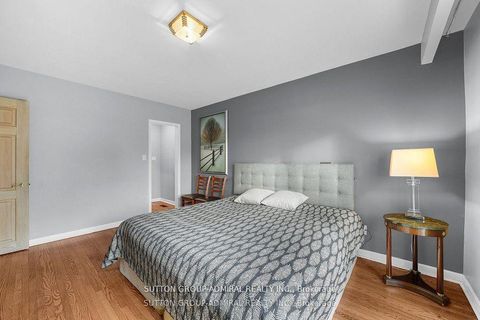 Photo 25 at 4 Carscadden Drive, Branson, Toronto