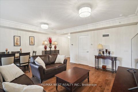 Photo 2 at 405 - 9255 Jane Street, Maple, Vaughan