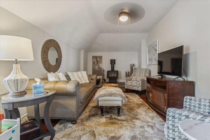 Photo 6 at 585 Dundas Street E, Waterdown, Hamilton