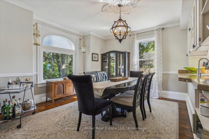 Photo 11 at 585 Dundas Street E, Waterdown, Hamilton