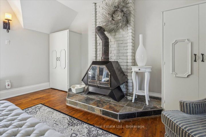 Photo 23 at 585 Dundas Street E, Waterdown, Hamilton