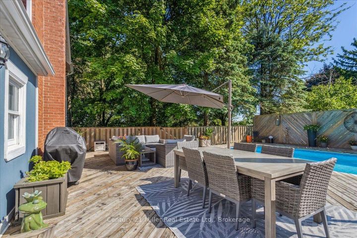 Photo 35 at 585 Dundas Street E, Waterdown, Hamilton