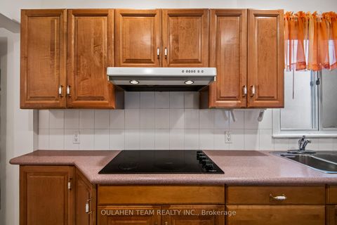Photo 11 at 286 St Clements Avenue, Eglinton, Toronto