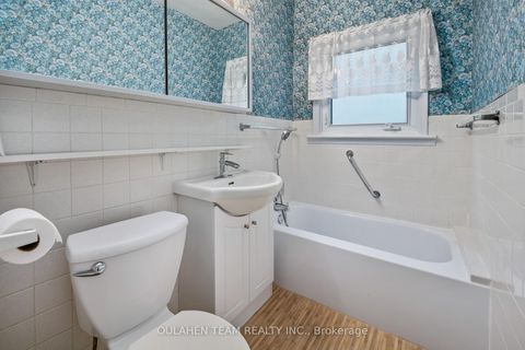 Photo 22 at 286 St Clements Avenue, Eglinton, Toronto