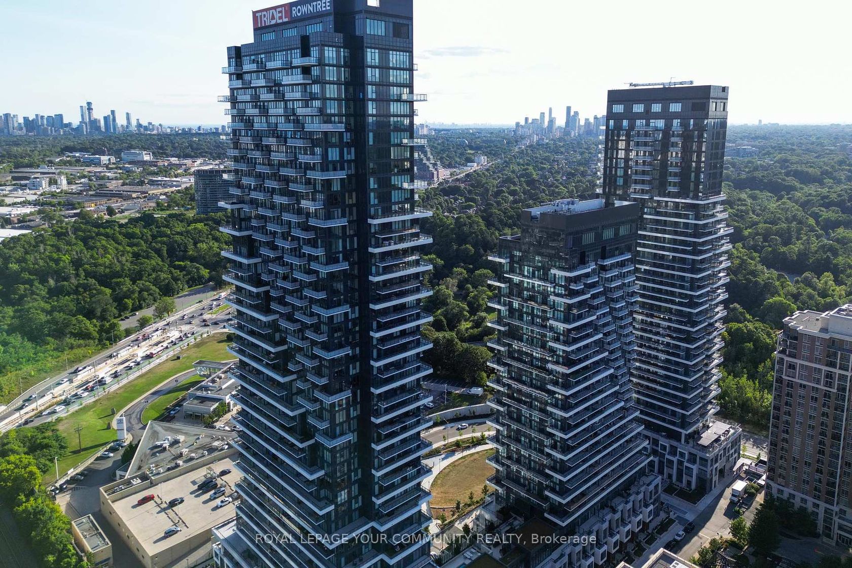 101 - 10 Inn on the Park Drive, Don Mills, Toronto 