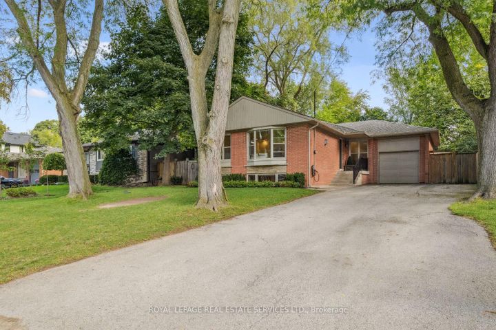 Photo 2 at 455 Willis Drive, WO West, Oakville