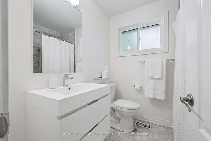 Photo 23 at 455 Willis Drive, WO West, Oakville