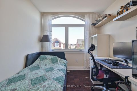 Photo 29 at 86 Venice Gate Drive, Vellore Village, Vaughan