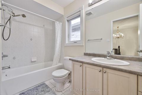 Photo 37 at 86 Venice Gate Drive, Vellore Village, Vaughan