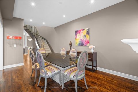 Photo 7 at 28 Mistywood Crescent, Patterson, Vaughan