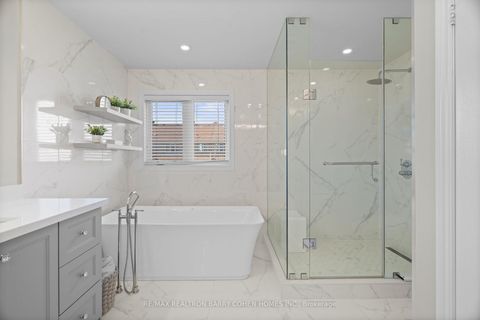 Photo 18 at 28 Mistywood Crescent, Patterson, Vaughan