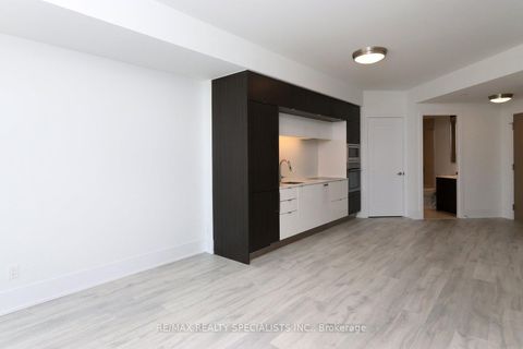 Photo 12 at 313 - 1 Edgewater Drive, Waterfront Communities C8, Toronto