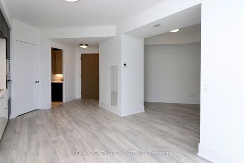 Photo 14 at 313 - 1 Edgewater Drive, Waterfront Communities C8, Toronto