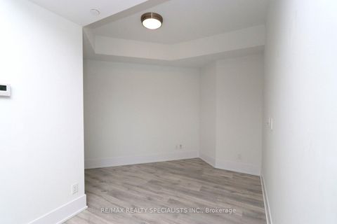 Photo 15 at 313 - 1 Edgewater Drive, Waterfront Communities C8, Toronto
