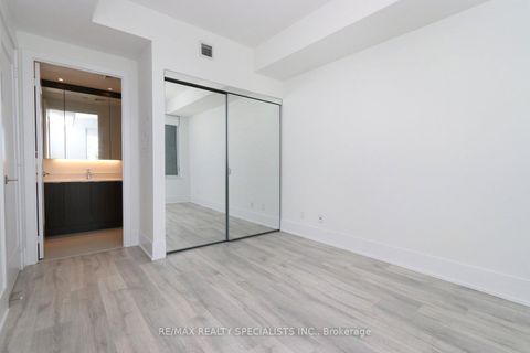 Photo 21 at 313 - 1 Edgewater Drive, Waterfront Communities C8, Toronto