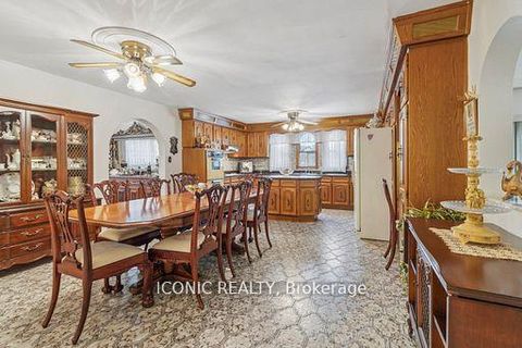 Photo 6 at 44 Wigwoss Drive, East Woodbridge, Vaughan
