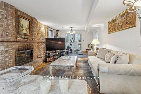 Photo 14 at 44 Wigwoss Drive, East Woodbridge, Vaughan