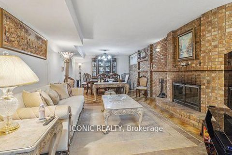 Photo 15 at 44 Wigwoss Drive, East Woodbridge, Vaughan