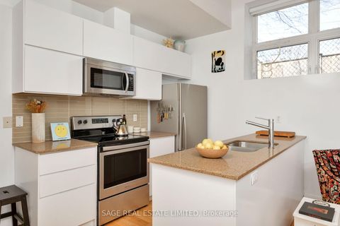 Photo 7 at 103 - 152 Annette Street, Junction Area, Toronto