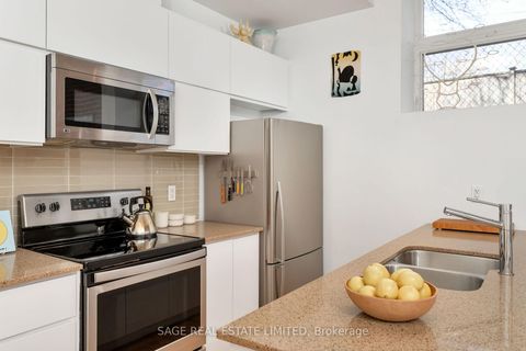 Photo 8 at 103 - 152 Annette Street, Junction Area, Toronto