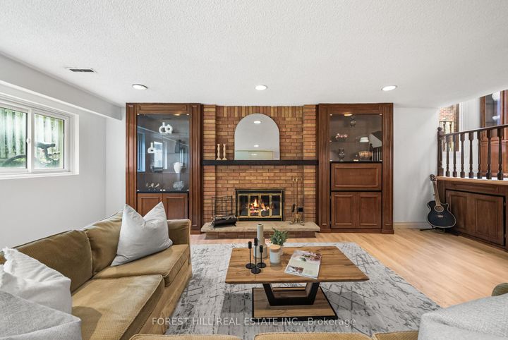 Photo 15 at 3 Saunders Lane, Willowbrook, Markham