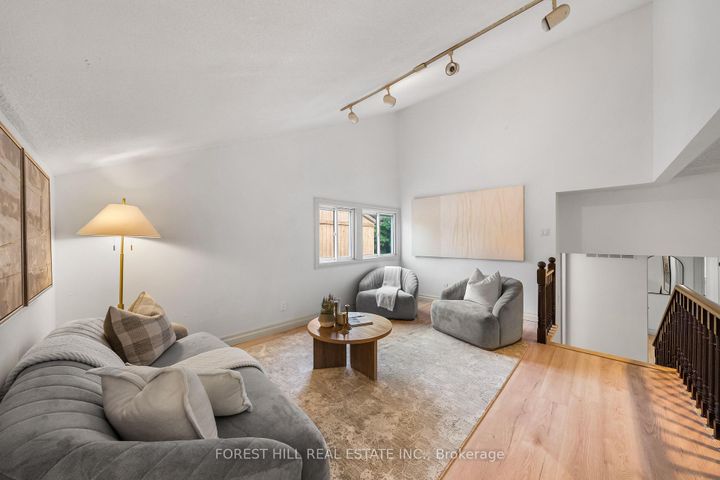 Photo 30 at 3 Saunders Lane, Willowbrook, Markham